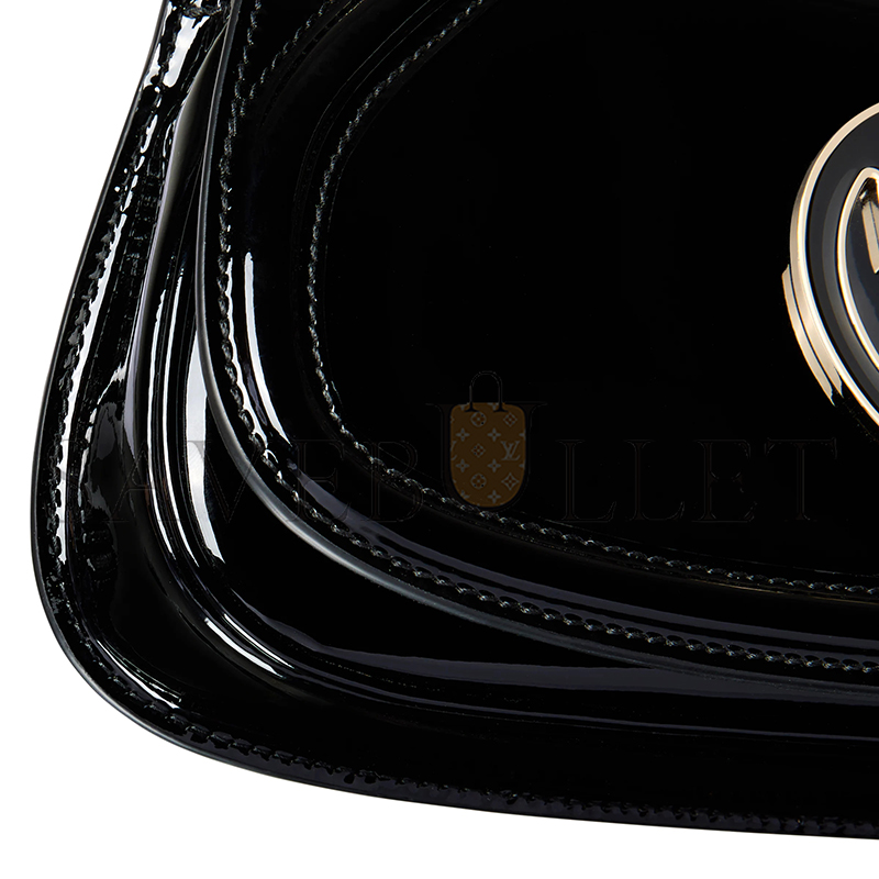GUCCI BLONDIE MEDIUM SHOULDER BAG 814952 (29.5*12.5*7cm) GUCCI BLONDIE MEDIUM SHOULDER BAG 814952 (29.5*12.5*7cm)